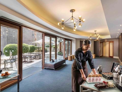 Quay West Suites Melbourne - Australian Destinations 9