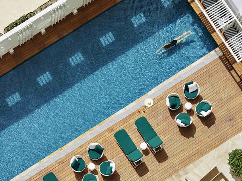 Swissotel Sydney - Australian Destinations 8