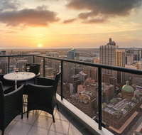 Meriton Suites Pitt Street - Australian Destinations