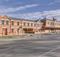 Lake Inn Ballarat - Australian Destinations