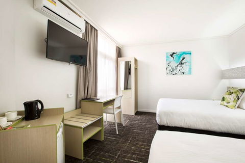 Nightcap At Sandringham Hotel - Australian Destinations 2