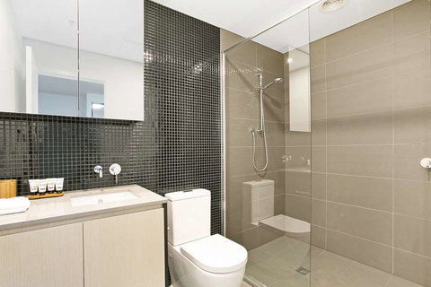 Clayton Serviced Apartments - Australian Destinations 6