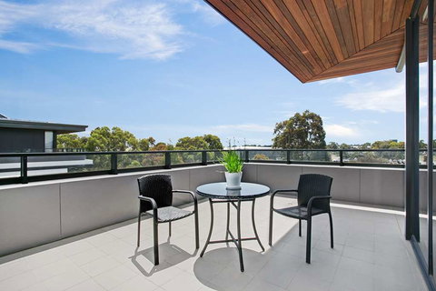 Clayton Serviced Apartments - Australian Destinations 10