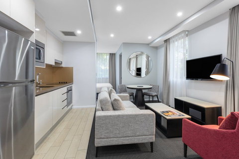 Meriton Suites North Ryde - Australian Destinations 4