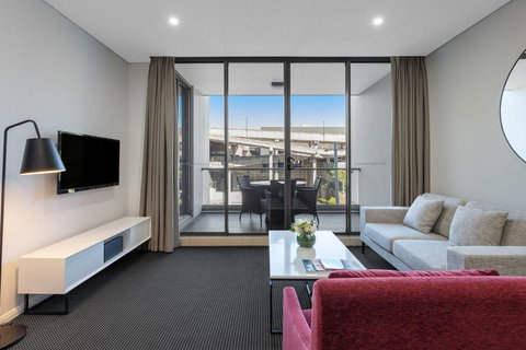 Meriton Suites North Ryde - Australian Destinations 5