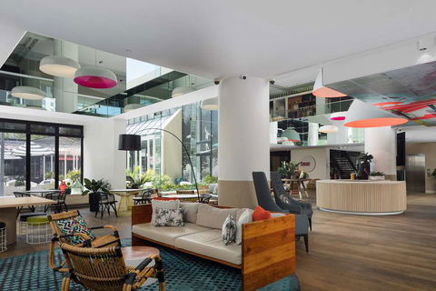 QT Gold Coast - Australian Destinations 2