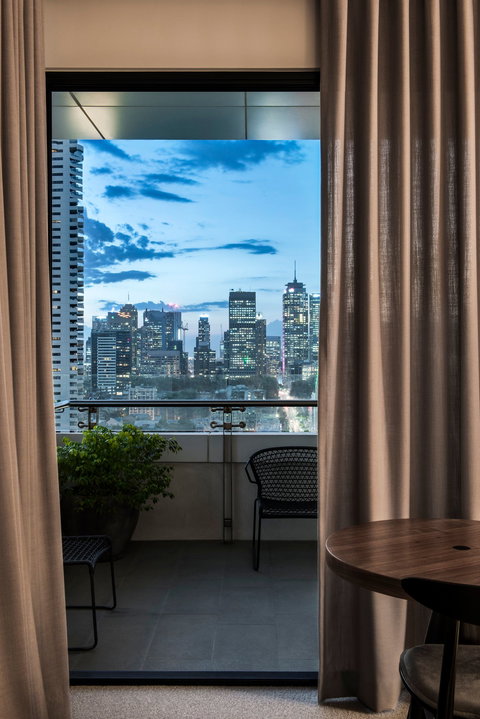 Larmont Sydney by Lancemore - Australian Destinations 15