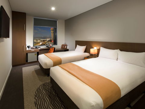 Ibis Brisbane Airport Hotel - Australian Destinations 3