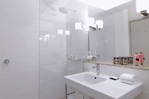 QT Canberra - Australian Destinations 5