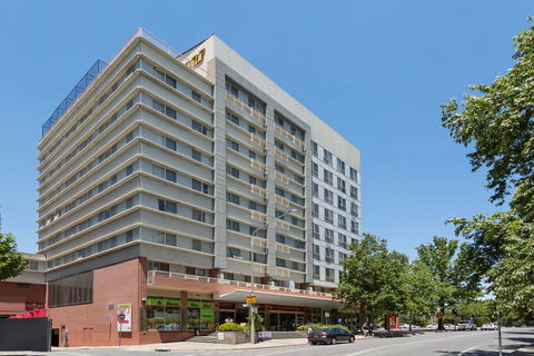 Nesuto Canberra Apartment Hotel - Australian Destinations 0