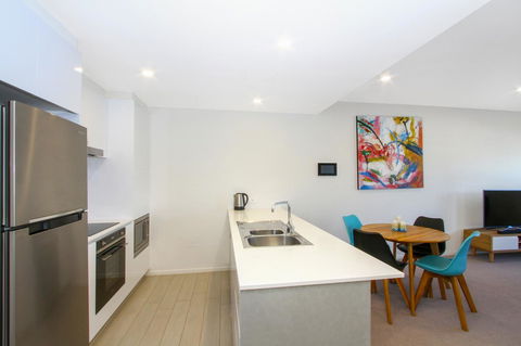 IQ Smart Apartments 704 Braddon ACT - Australian Destinations 4