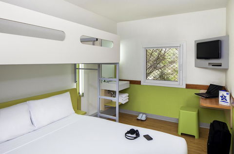 Ibis Budget Canberra - Australian Destinations 6