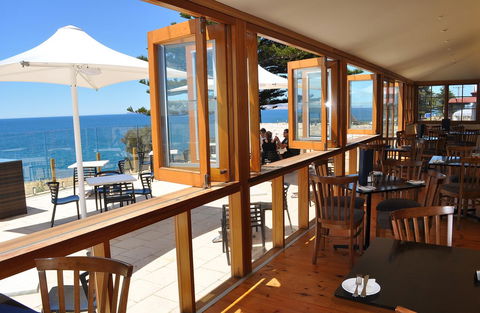 Kangaroo Island Seafront - Australian Destinations 10