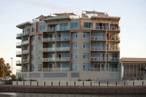 Wallaroo Marina Apartments - Australian Destinations 1