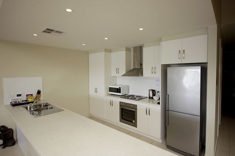 Wallaroo Marina Apartments - Australian Destinations 6