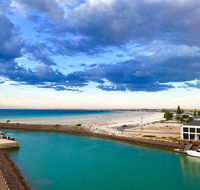 Ocean View Luxury Apartment  Suite - Australian Destinations