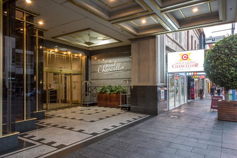 Hotel Grand Chancellor Adelaide - Australian Destinations 0