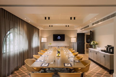 Mayfair Hotel - Australian Destinations 18