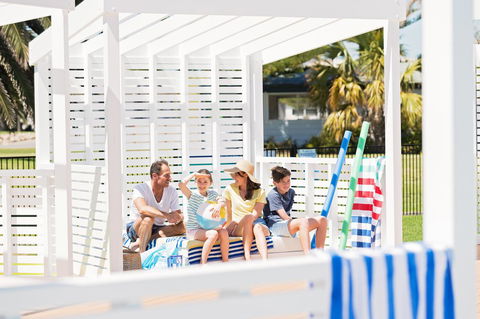 The Retreat West Beach Parks - Australian Destinations 7