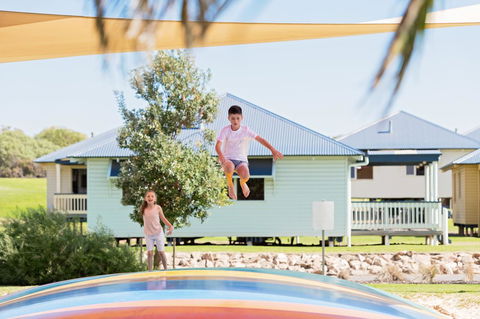 The Retreat West Beach Parks - Australian Destinations 5