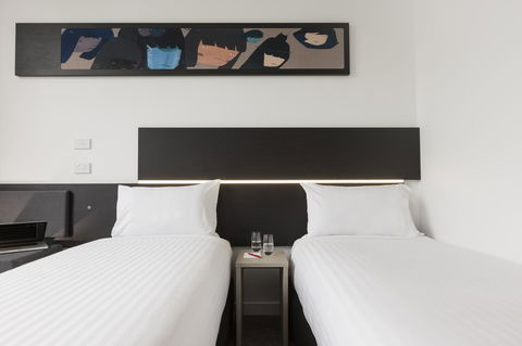Ibis Adelaide - Australian Destinations 5