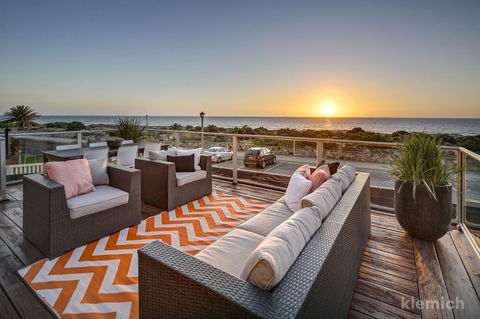 The Beach House @ Grange - Australian Destinations 2