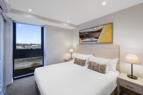 IStay Precinct Adelaide - Australian Destinations 1