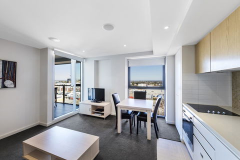 IStay Precinct Adelaide - Australian Destinations 5