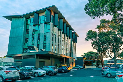 Marion Hotel - Australian Destinations 1