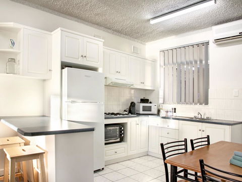 Seaview Sunset Holiday Apartments - Australian Destinations 34
