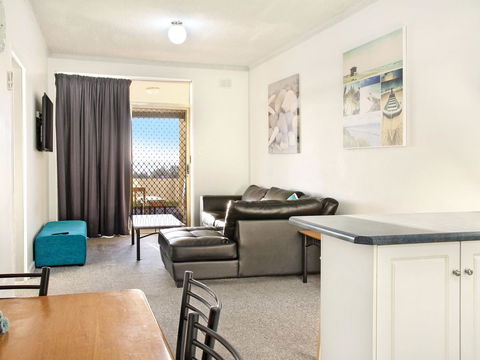 Seaview Sunset Holiday Apartments - Australian Destinations 37