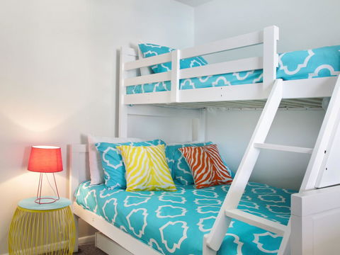 Seaview Sunset Holiday Apartments - Australian Destinations 10