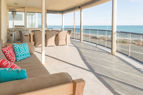 Seaview Sunset Holiday Apartments - Australian Destinations 6