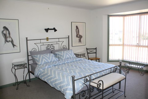Maslin Beach House - Australian Destinations 10