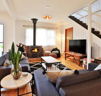 Hudson Bay  Basin View-Pet Friendly-15 Mins to Hyams Beach - Australian Destinations