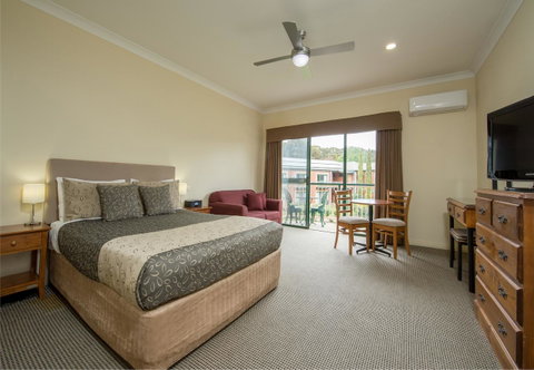 Clare Country Club - Australian Destinations 21