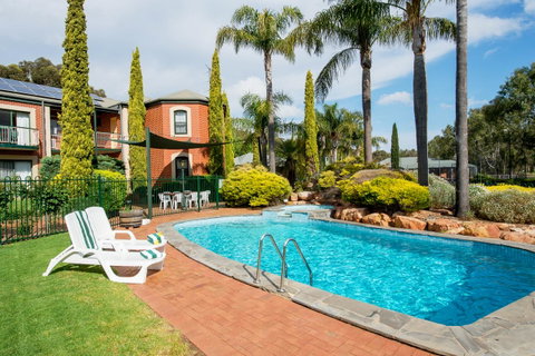 Clare Country Club - Australian Destinations 8