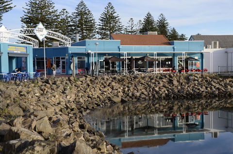 Townhouse On The Marina - Australian Destinations 8