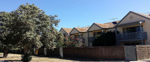 Townhouse On The Marina - Australian Destinations 0