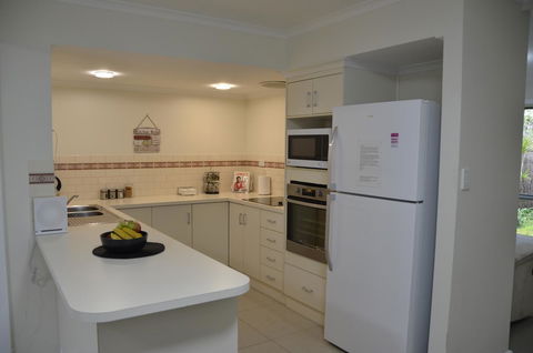 Townhouse On The Marina - Australian Destinations 20