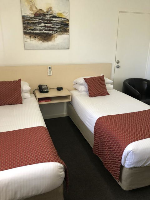 Adelaide Airport Motel - Australian Destinations 25