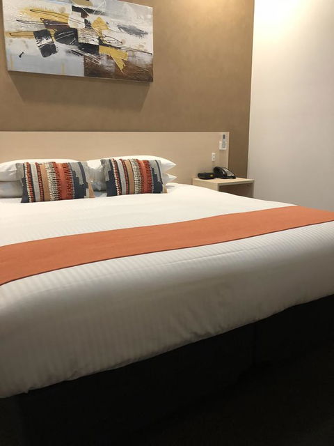 Adelaide Airport Motel - Australian Destinations 24