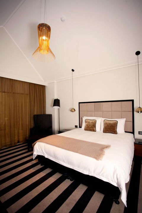 Ellen Hotel - Australian Destinations 15
