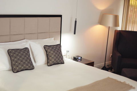 Ellen Hotel - Australian Destinations 10