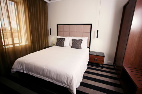 Ellen Hotel - Australian Destinations 26