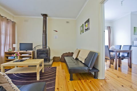 The Old Mount Gambier Gaol - Australian Destinations 25