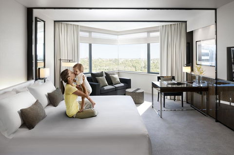 Crown Metropol Perth - Australian Destinations 12
