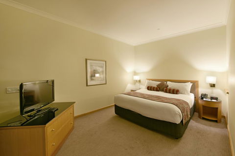 Duxton Hotel Perth - Australian Destinations 10