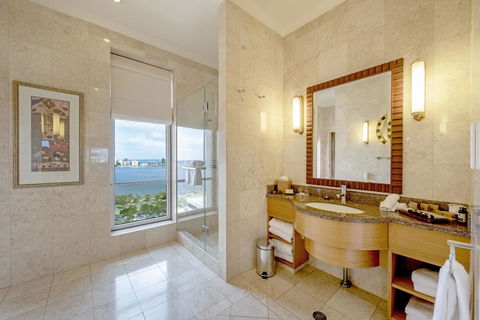Duxton Hotel Perth - Australian Destinations 13