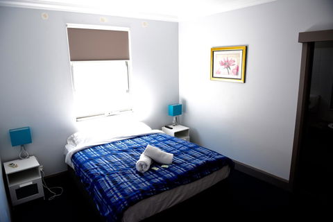 The Emperors Crown Hostel - Australian Destinations 29